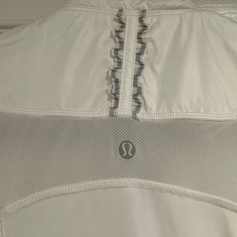 Lululemon Jacket - Picture 4 of 6